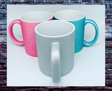 Lade das Bild in den Galerie-Viewer, Glitzertasse mit Wunschtext