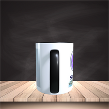 Lade das Bild in den Galerie-Viewer, Die Schlüppiverwalter Sleeve Tasse